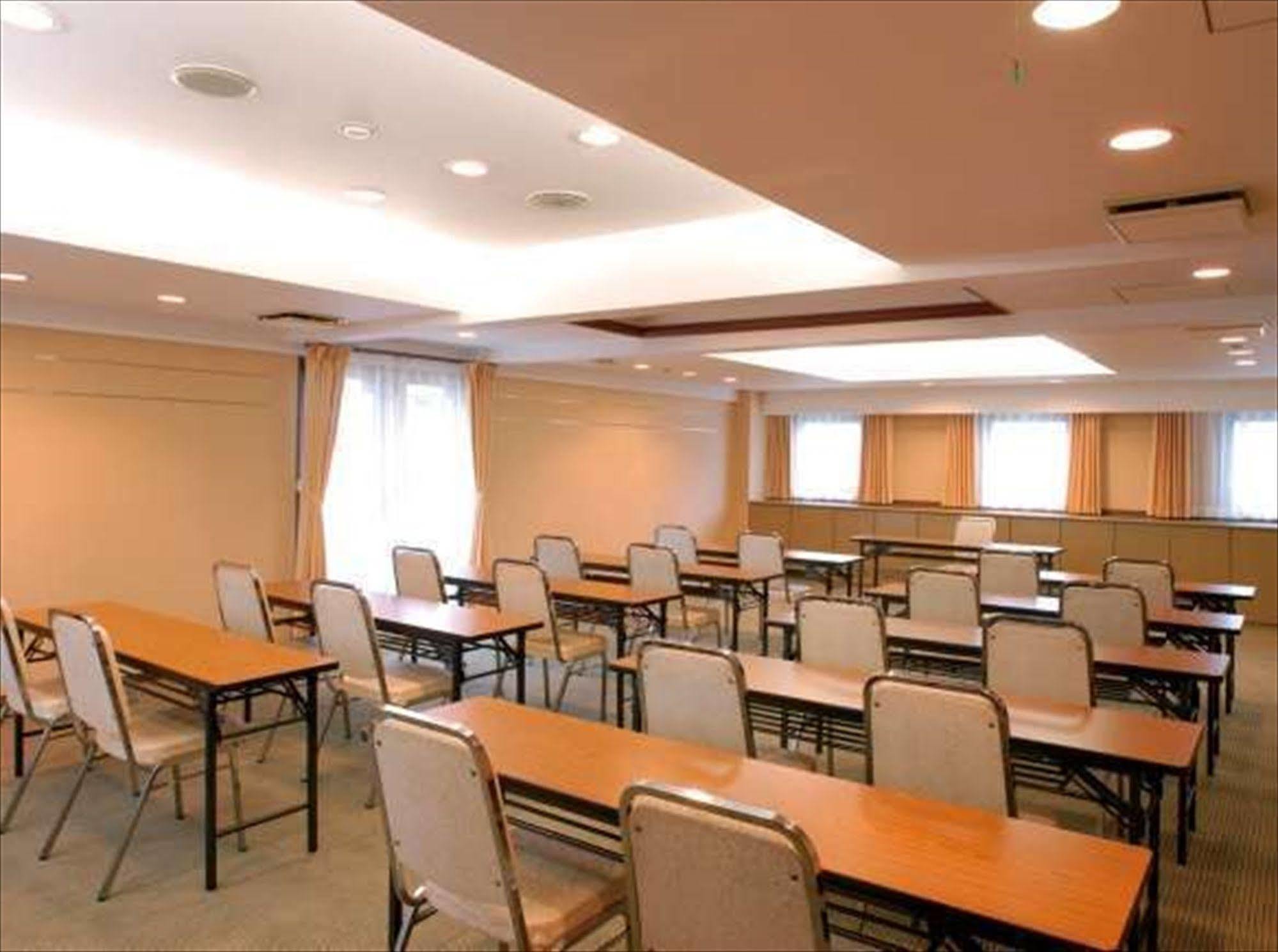 Gr Hotel Esaka Suita Luaran gambar